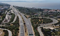 Son Dakika: Çeşme-İzmir otobanı trafiğe kapatıldı