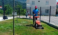 Şehzadeler Belediyesi 67 mahallede dur durak bilmeden çalışıyor