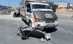 Manisa'da kamyonet ile motosiklet çarpıştı