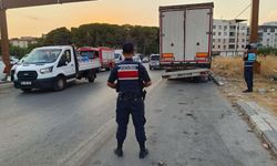 Manisa'da motosiklet, park halindeki tıra çarptı: 1 ölü, 1 yaralı