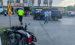 Manisa'da ciple motosiklet çarpıştı: 2 yaralı