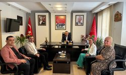 CHP Lideri Özel, Manisa İl Başkanlığı’nı ziyaret etti