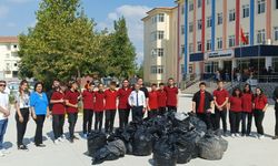 Yunusemreli öğrencilerden geri dönüşüme destek