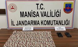 Manisa'da durdurulan araçta binlerce uyuşturucu madde ele geçirildi