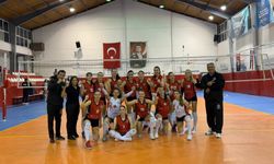 Turgutlu Belediyespor Kadın Basketbol ve Voleybol takımları yine galip geldi