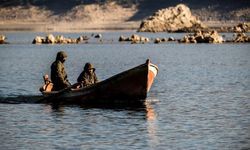 Salihli'de balık avı yasağı başladı