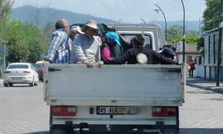 Manisa'da tehlikeli yolculuk