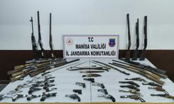 Manisa'da baskın yapılan evden cephanelik çıktı