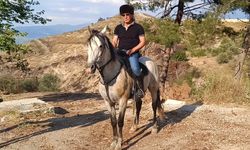 Manisa'nın atlı Kaymakamı Fatih Genel