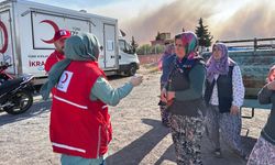 Kızılay Akhisar'daki yangın bölgesinde