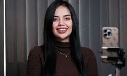 Arkadaşlarını uğurlamak isterken 5. kattan düştü