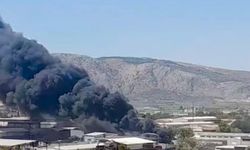 Manisa'da hurda deposunda yangın