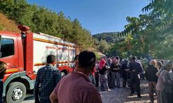 Manisa'da traktör devrildi: Dede öldü, torunu ağır yaralandı