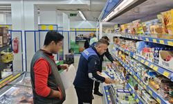 Manisa zabıtasından zincir marketlere denetim
