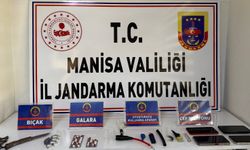 Manisa'da bir ikamete uyuşturucu baskını