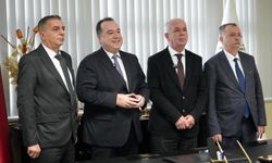 Manisa'daki pazaryerleri modern bir görünüme kavuşuyor