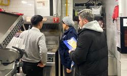 Yunusemre'de kanalizasyona dökülen yağlara sıkı takip