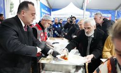 Binlerce Manisalı iftar sofrasında buluştu