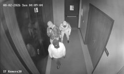 Manisa'daki fabrika soygunu kameralara yansıdı