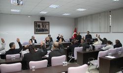 Kula Belediye Meclisi'nde ret oyları havada uçuştu