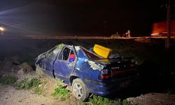 Manisa'da kayganlaşan yolda otomobil tarlaya uçtu: 1 ölü