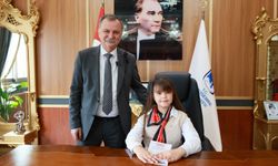 Başkan Balaban 23 Nisan'da koltuğunu çocuklara devretti