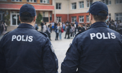 İzmir'de okul saldırısı planlayan şüphelilere ev hapsi