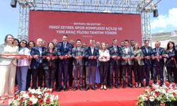 İzmir'de Ferdi Zeyrek Spor Kompleksi açıldı