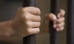 Manisa’da uyuşturucu hapla yakalanan 16 yaşındaki çocuk tutuklandı