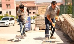 Büyükşehir Akgedik’teki yolları yeniliyor