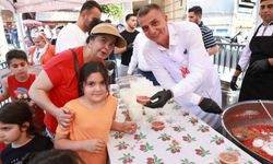 Başkan Şimşek'ten Manisalılara aşure ikramı