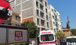 Manisa'da 5. kattan atlayan şahıs hayatını kaybetti