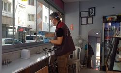 Manisa'da 3 çocuk iş yerine girip kasadaki parayı çaldı