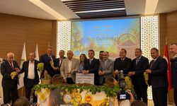Manisa'da sezonun ilk kuru üzümü 4 bin TL'ye satıldı