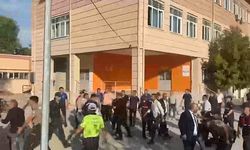 Manisa'da okula silahlı saldırı: Çok sayıda yaralı öğrenci var
