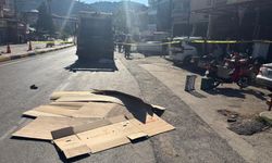 Manisa'da bir kişi çöp kamyonunun altında kalarak feci şekilde can verdi