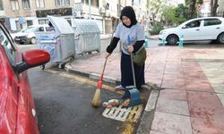 Şehzadeler Belediyesi ekiplerinden yağmur mesaisi
