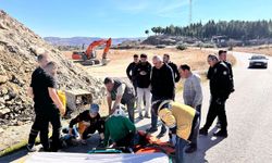 Manisa'da otomobil ile motosiklet çarpıştı: 1 ağır yaralı