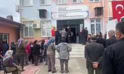 20 yıldır görev yaptığı okulda yaşamını yitirdi