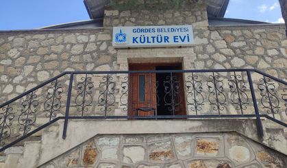 Gördes Kültür Evi ziyaretçilerini bekliyor