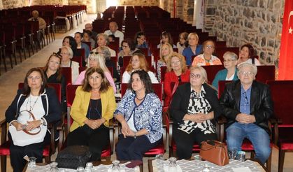 Şehzadeler'de kadınlar meme kanseri farkındalığı için buluştu