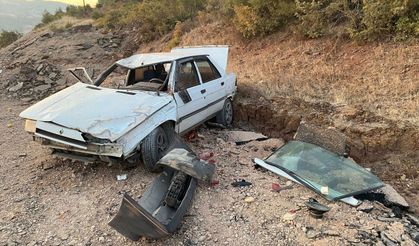 Manisa'da mıcırlı yol kazaya neden oldu