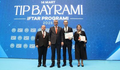 Yılın sağlık çalışanı Kula'dan Uzm. Dr. Çağlar Sarıgül oldu