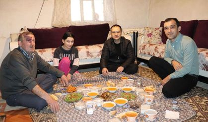 Selendi Kaymakamı'ndan küçük Sıla’ya doğum günü sürprizi