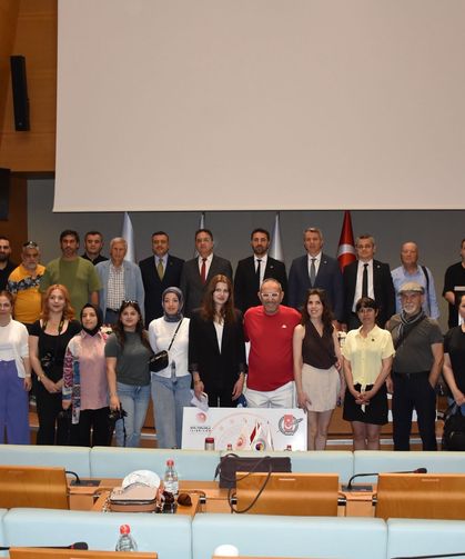Manisa Medya Akademisi’nde dezenformasyon ve yerel gazetecilik konuşuldu