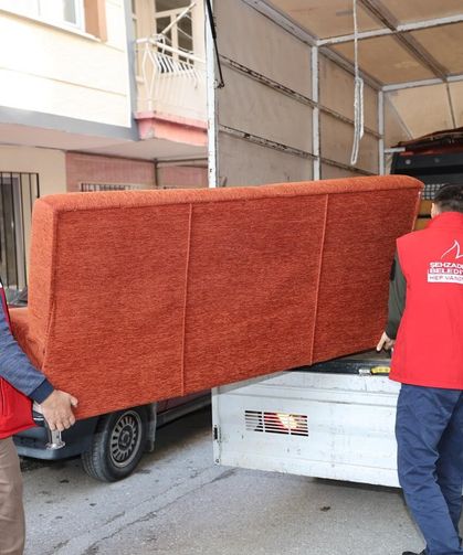 Şehzadeler'de atıl eşyalar umut oluyor