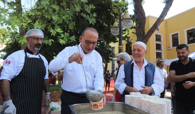 Turgutlu Belediyesinden aşure hayrı