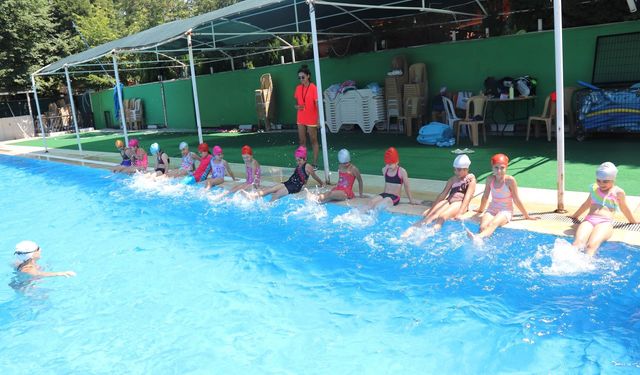 Turgutlu Belediyesinin yaz spor okuluna yoğun ilgi