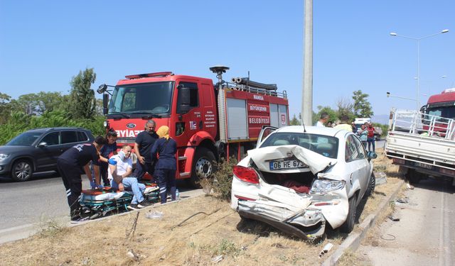 Manisa'da 4 aracın karıştığı zincirleme kazada 3 kişi yaralandı