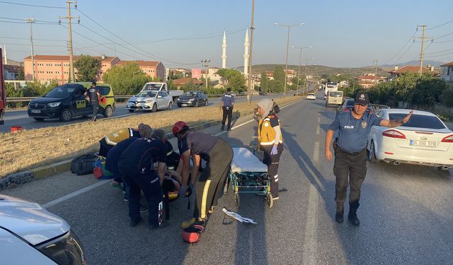 Manisa'da devrilen motosikletteki sürücü metrelerce savruldu